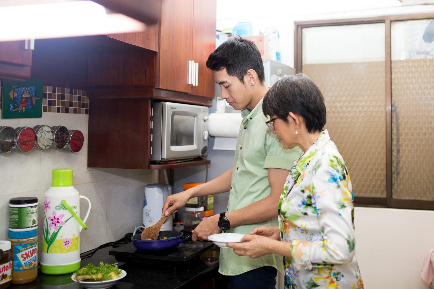 Tham nha vu cong Quang Dang vao mong 1 Tet anh 4