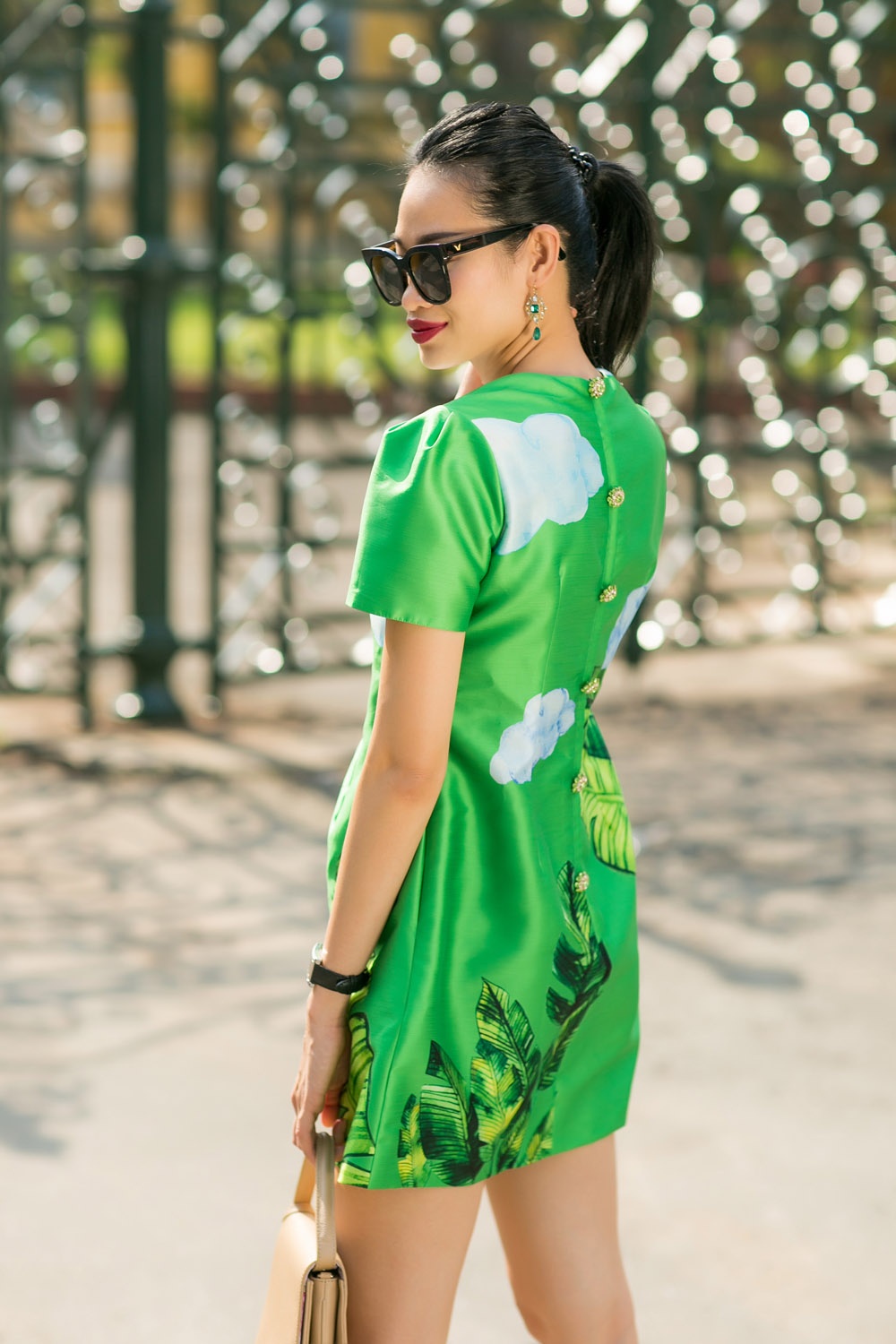 Thanh Truc dien tong xanh xuong pho anh 4