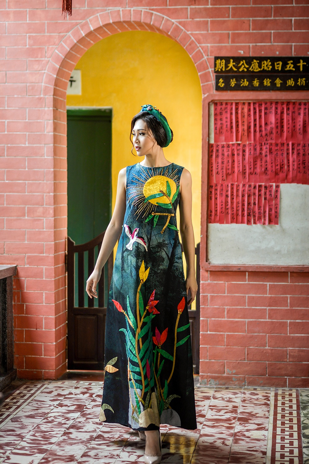 Diệu Ngọc thanh thoát trong tà áo truyền thống ảnh 2 Dieu Ngoc thanh thoat trong ta ao truyen thong anh 2