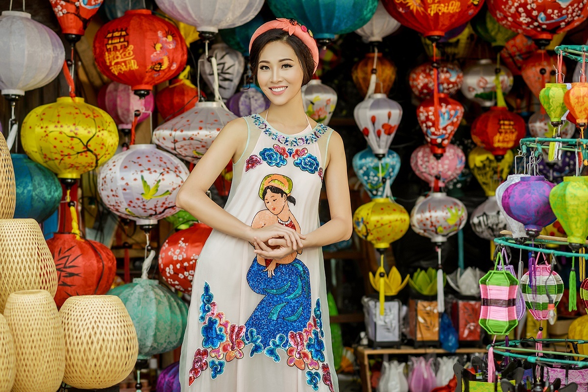 Diệu Ngọc thanh thoát trong tà áo truyền thống ảnh 4 Dieu Ngoc thanh thoat trong ta ao truyen thong anh 4