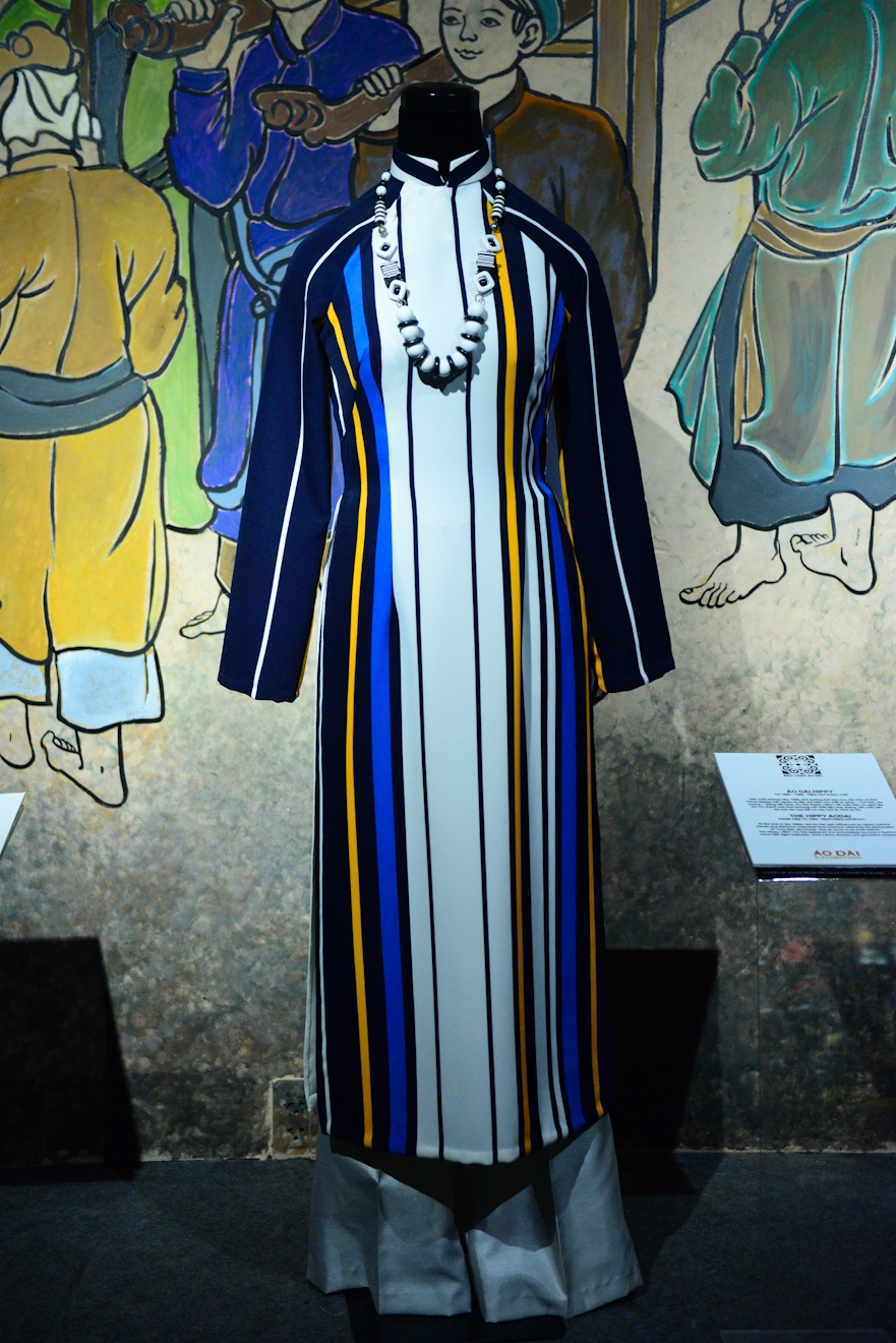 Ao dai Viet qua cac giai doan lich su anh 9