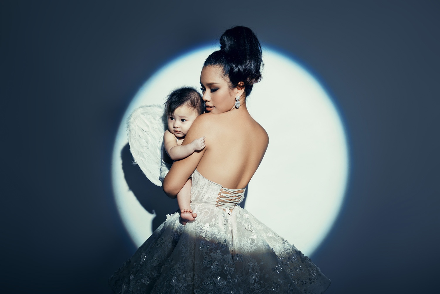 Gia dinh Phuong Vy Idol hanh phuc ben chong con anh 4