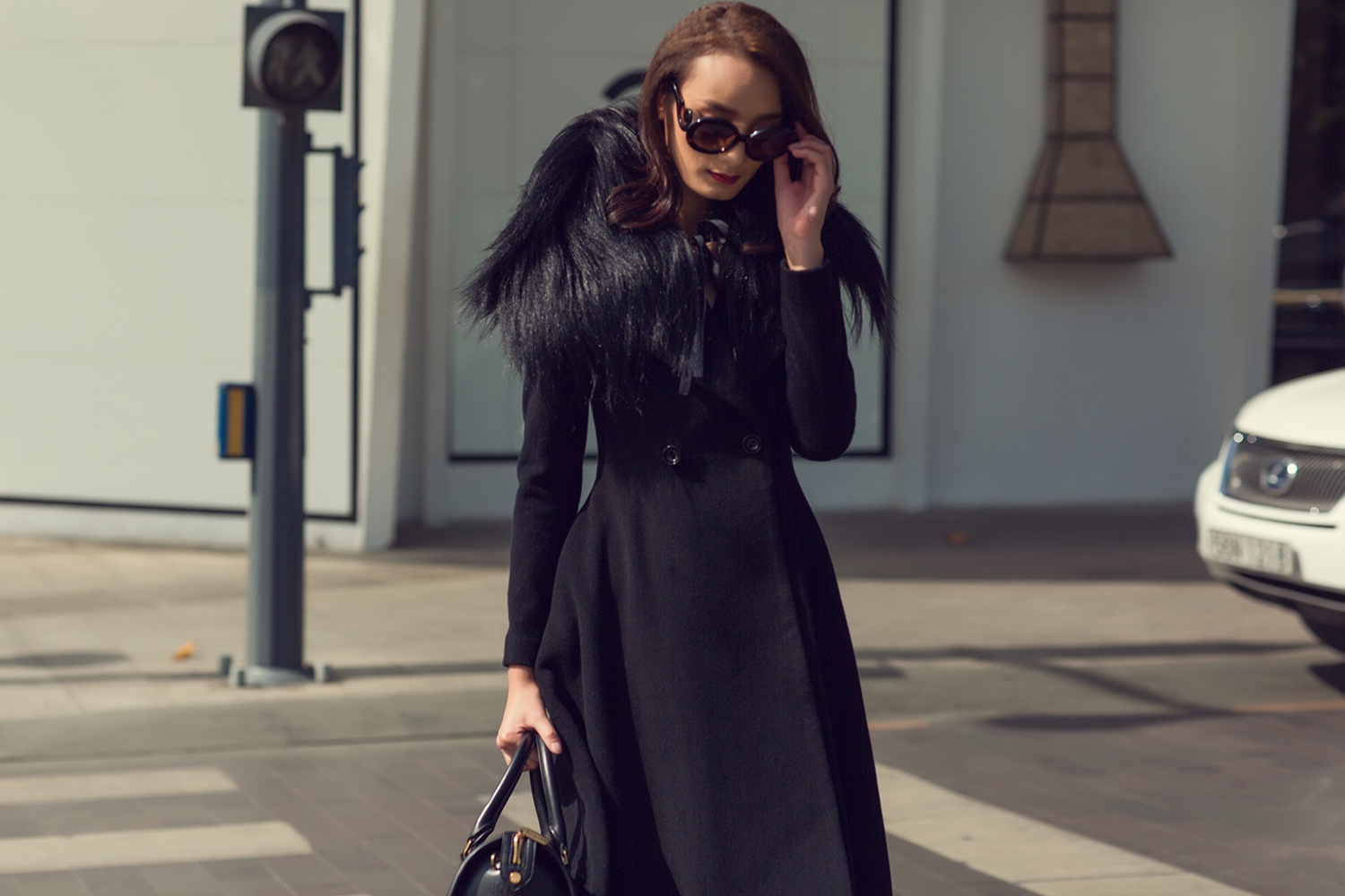 Le Thuy sanh dieu tren duong pho anh 2