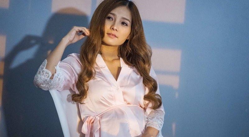 Khanh Hien thua nhan mang bau 5 thang truoc dam cuoi hinh anh