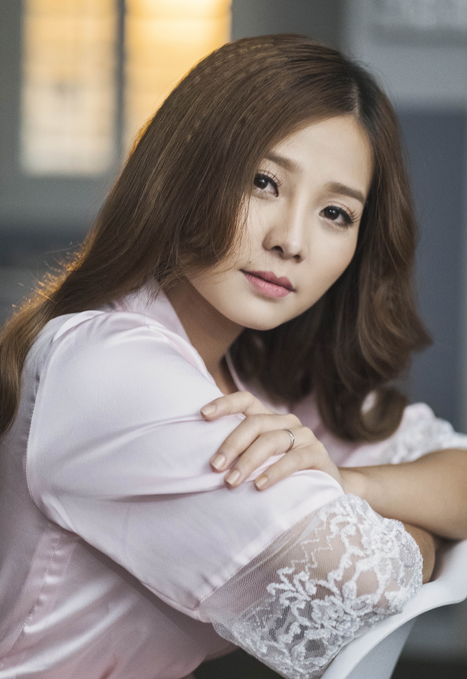 Khanh Hien khoe bung bau 6 thang anh 6