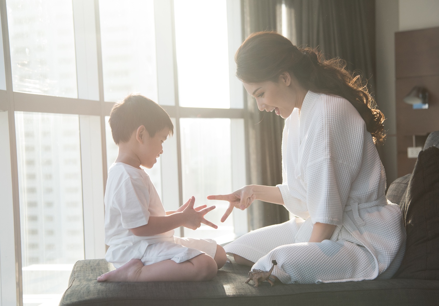 Quynh Chi va con trai anh 4