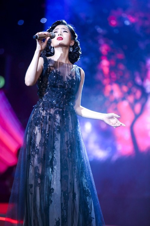 Phong cach thoi trang cua Le Quyen anh 8