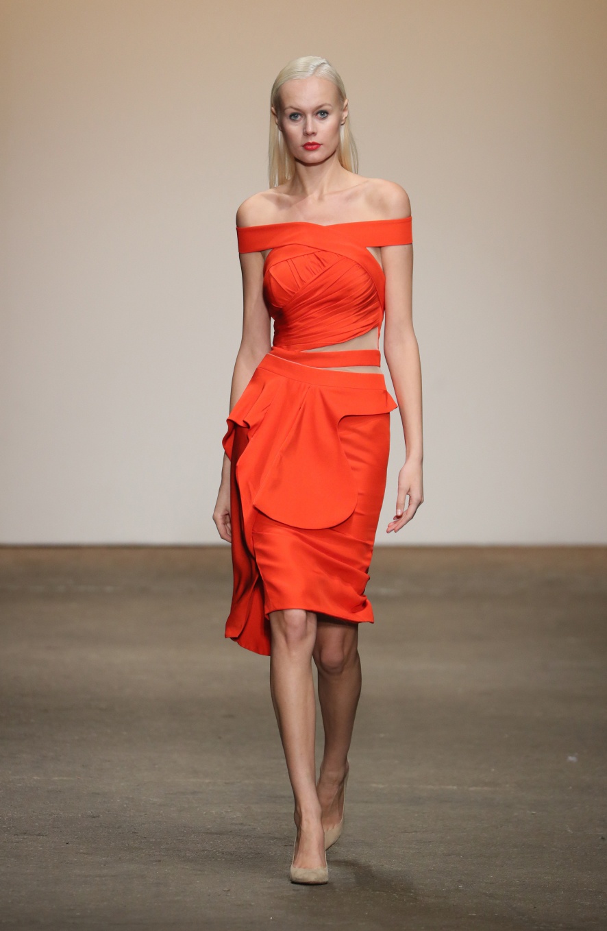 Nha thiet ke Viet tham gia New York Fashion Week anh 4