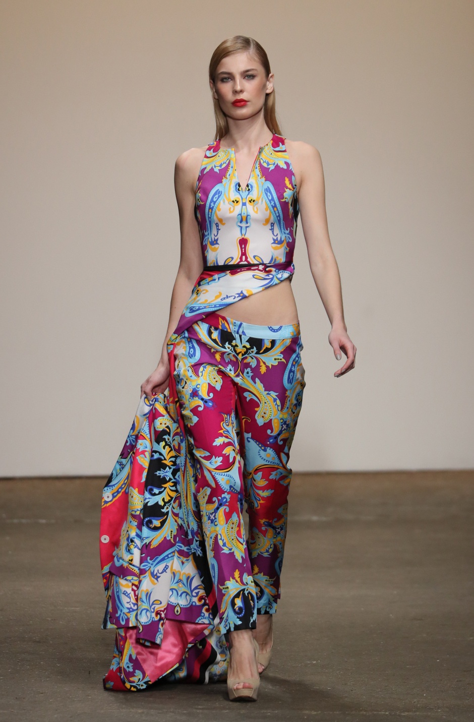 Nha thiet ke Viet tham gia New York Fashion Week anh 5