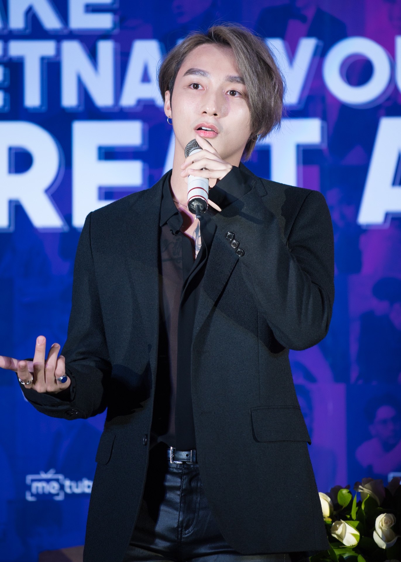 Son Tung M-TP dat nut vang Youtube anh 3