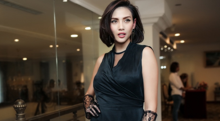 Vo Hoang Yen dien tong den quyen ru o su kien hinh anh