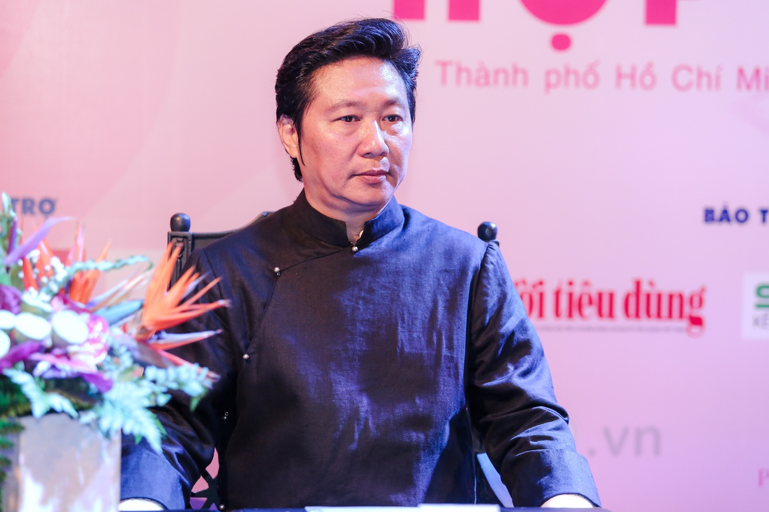 Do My Linh duyen dang voi ao dai trang anh 5