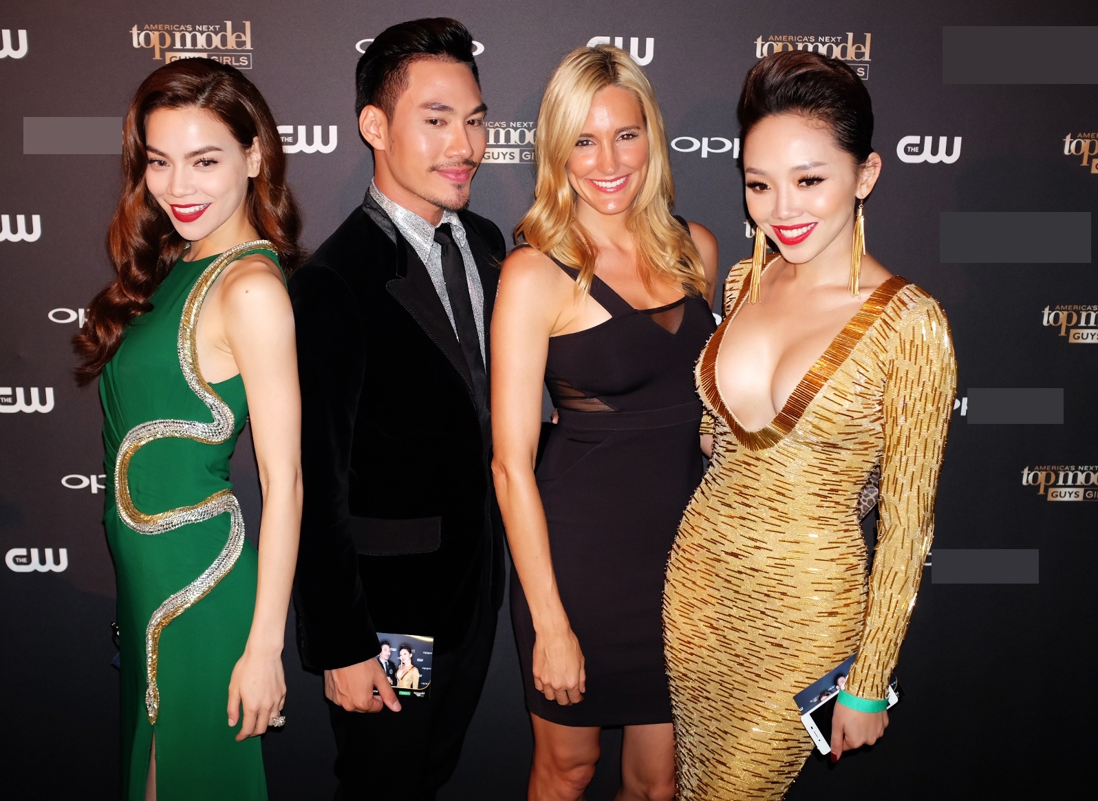 Nhung lan mac dep gay chu y su kien quoc te cua Ho anh 2