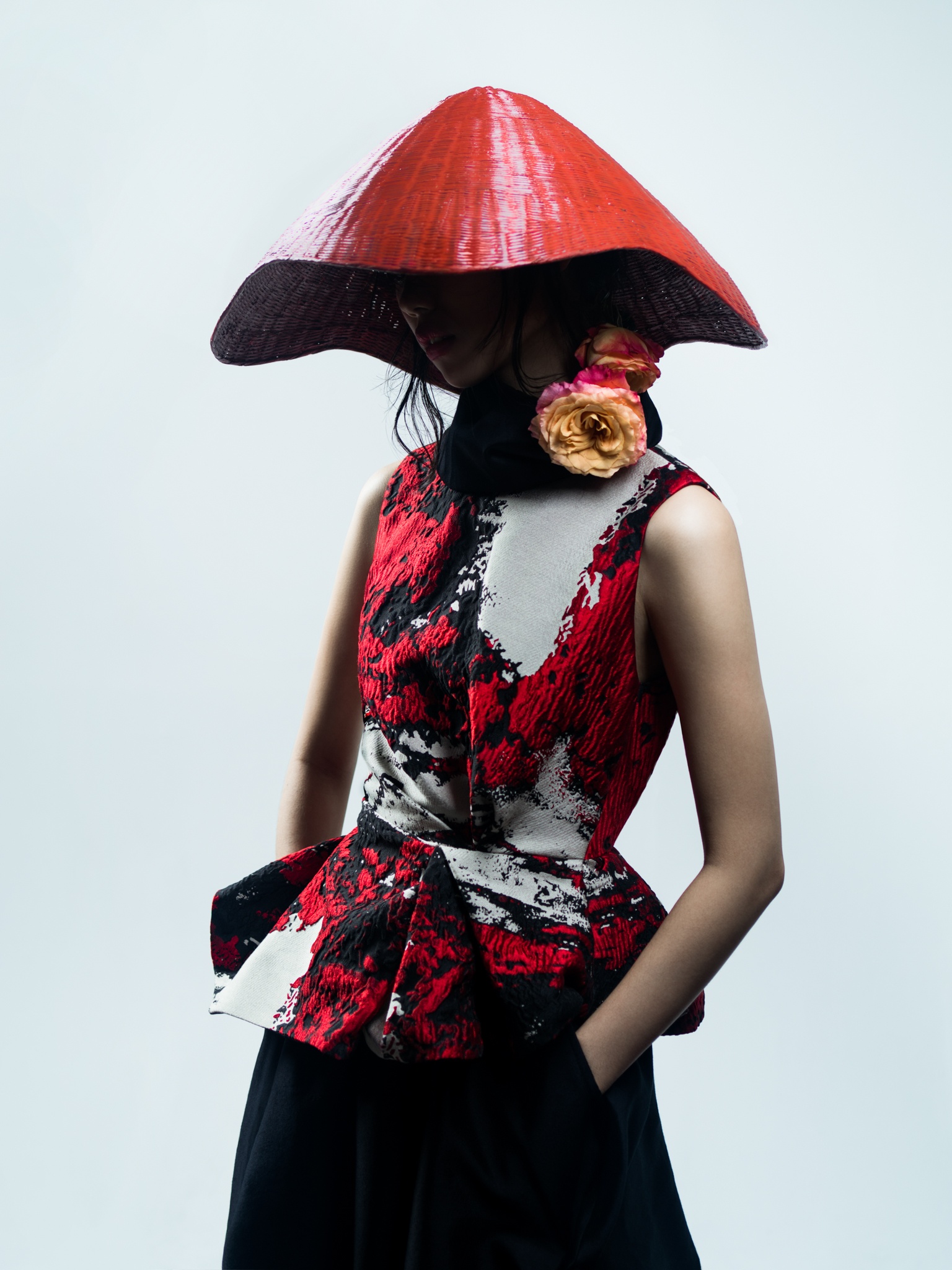 Hee Jung Park chup anh cho nha thiet ke Viet anh 3