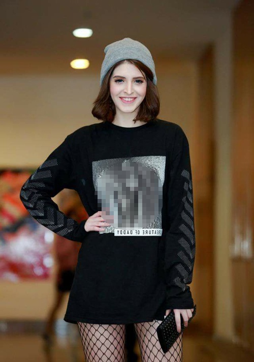 Andrea Aybar mac phan cam anh 1