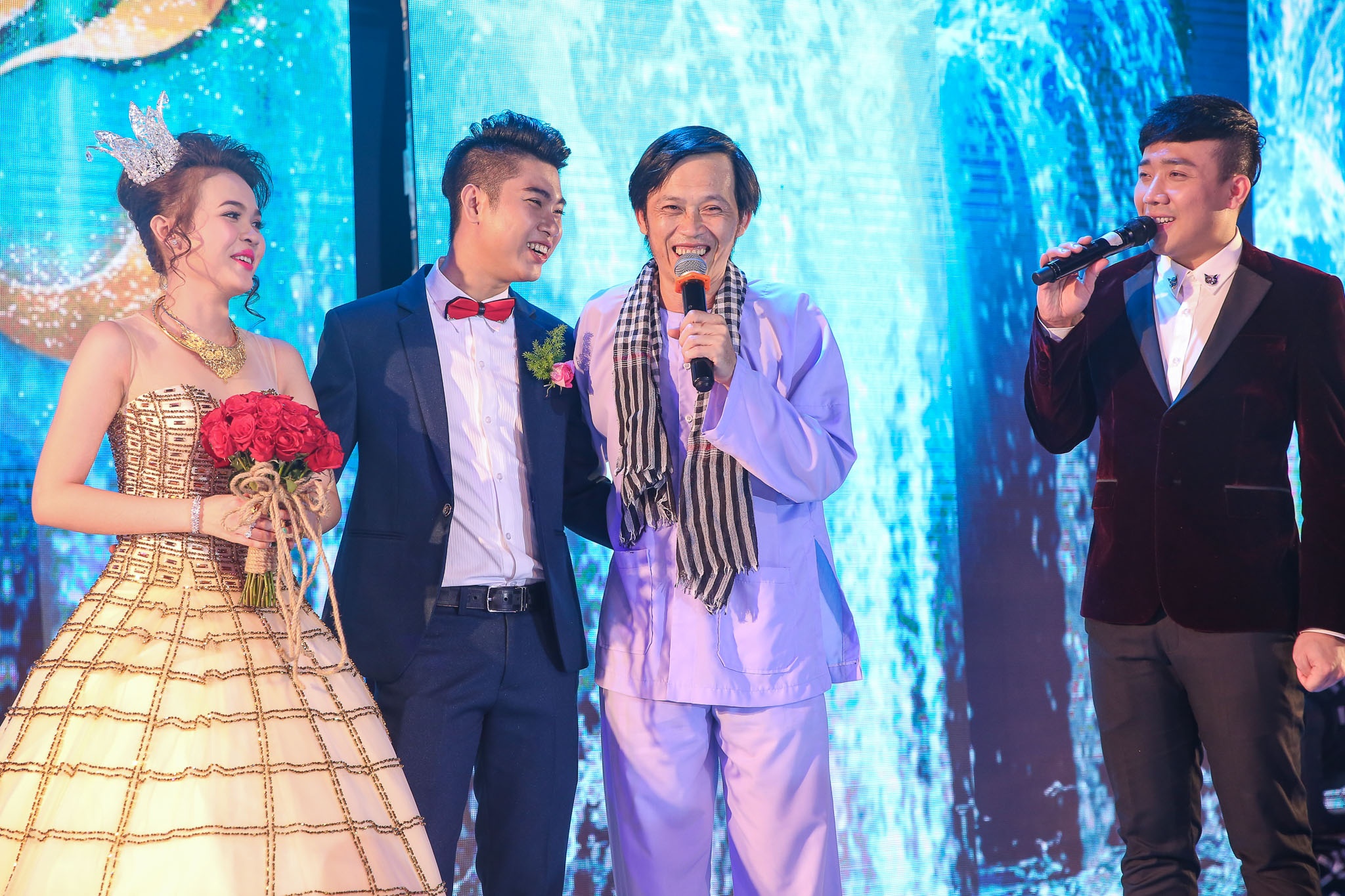 Hoai Linh,  Tran Thanh du dam cuoi khung anh 2