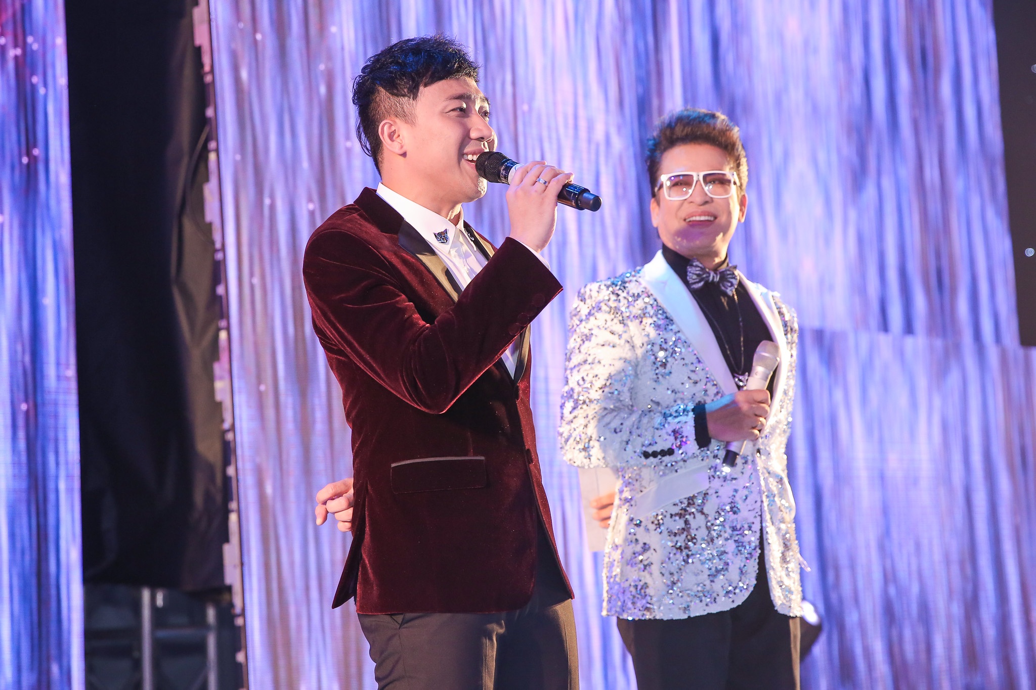 Hoai Linh,  Tran Thanh du dam cuoi khung anh 7