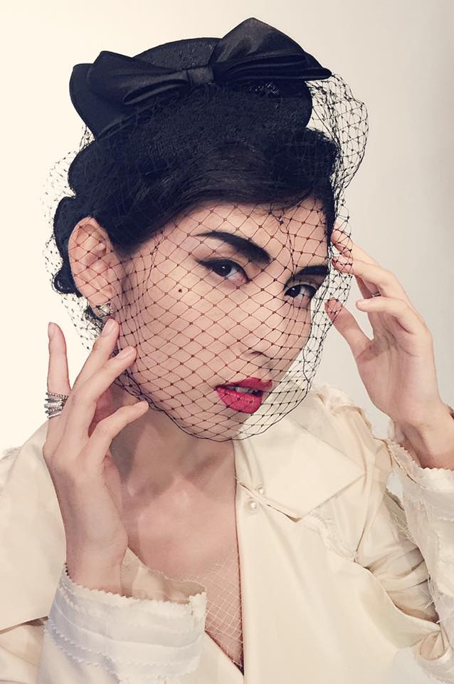 Sao Viet chuong loi trang diem mat A Dong anh 9