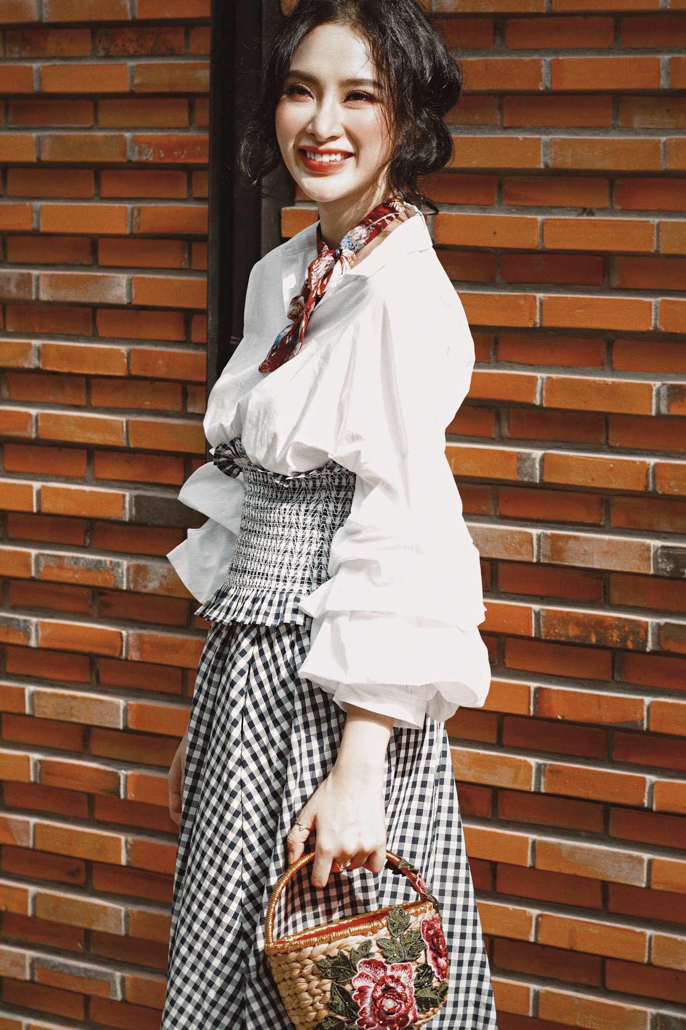 street style Angela Phuong Trinh anh 2