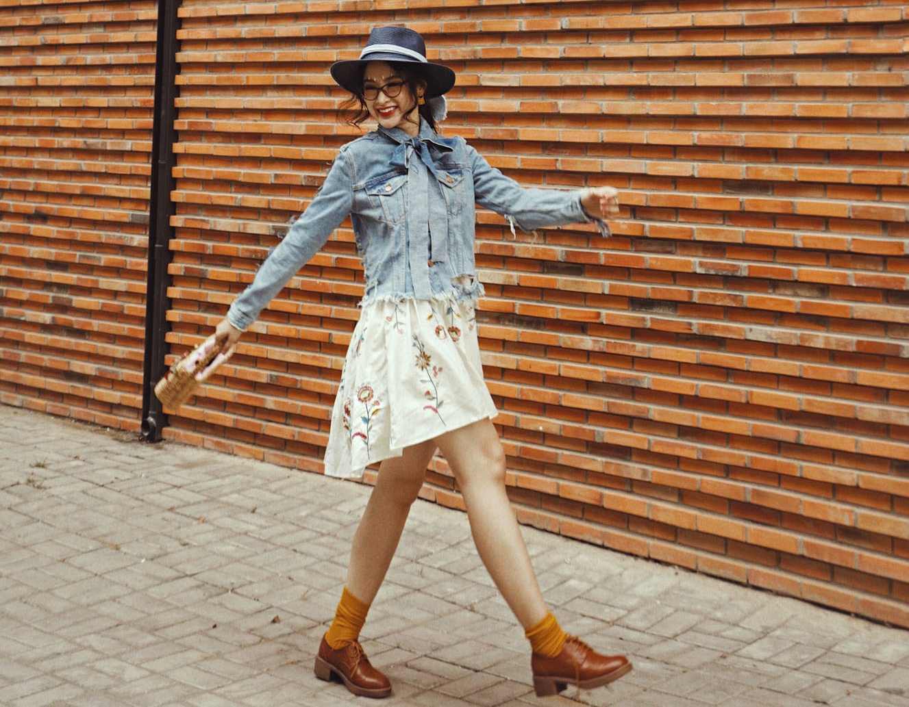 street style Angela Phuong Trinh anh 8