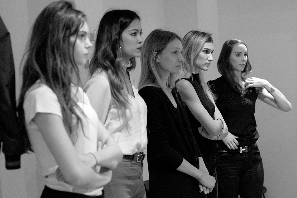 Nha thiet ke Viet casting nguoi mau quoc te anh 2