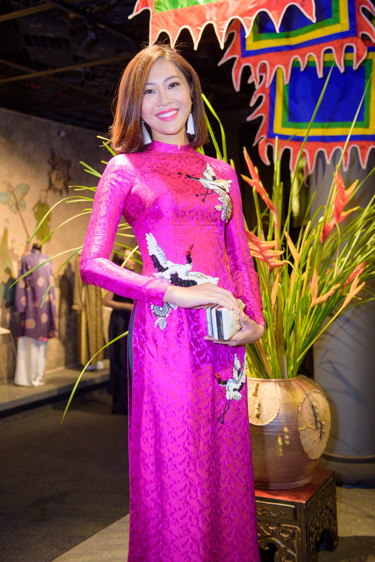 Dan sao Viet dien ao dai cach tan anh 5