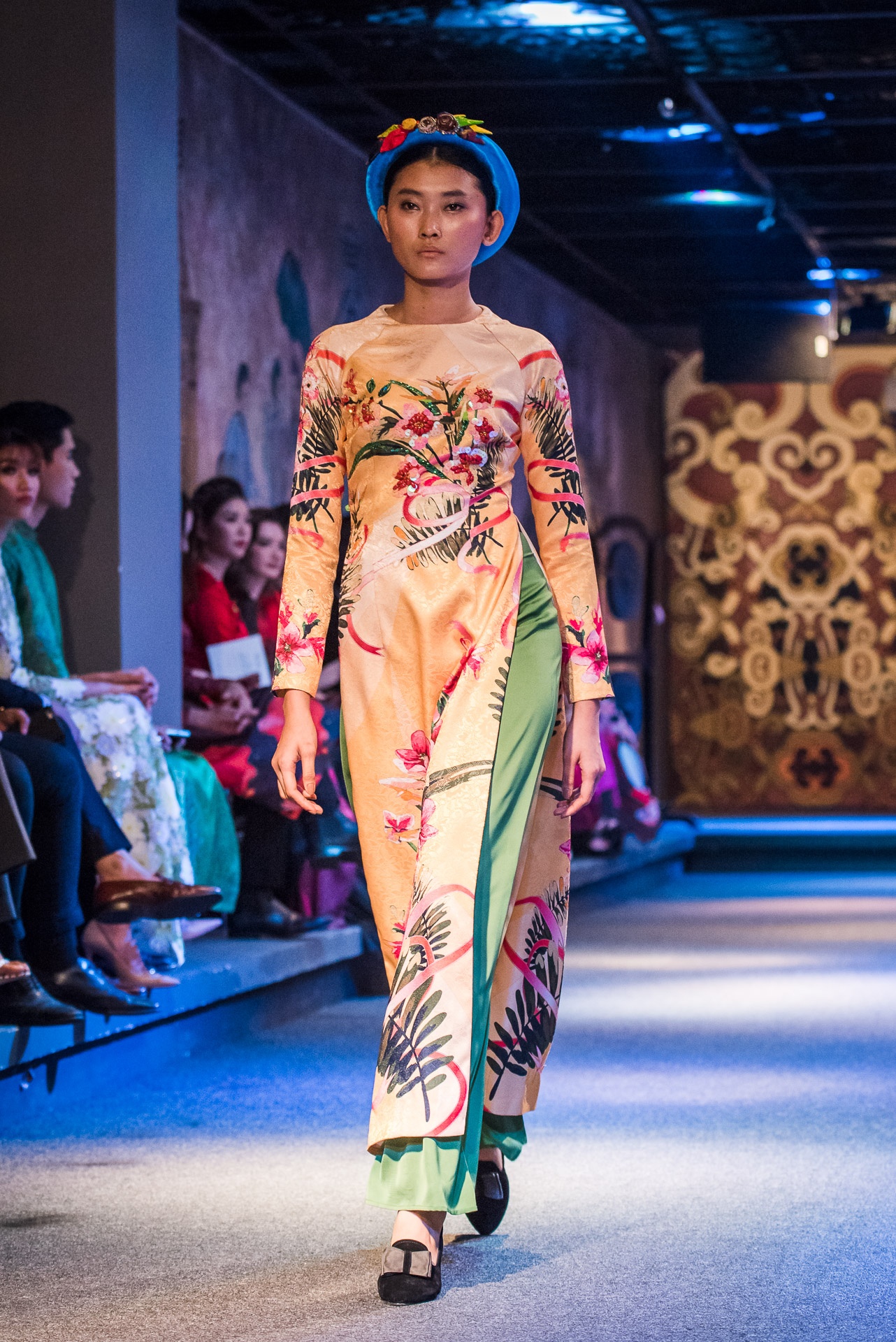 Vu Thu Phuong tro lai san dien anh 11