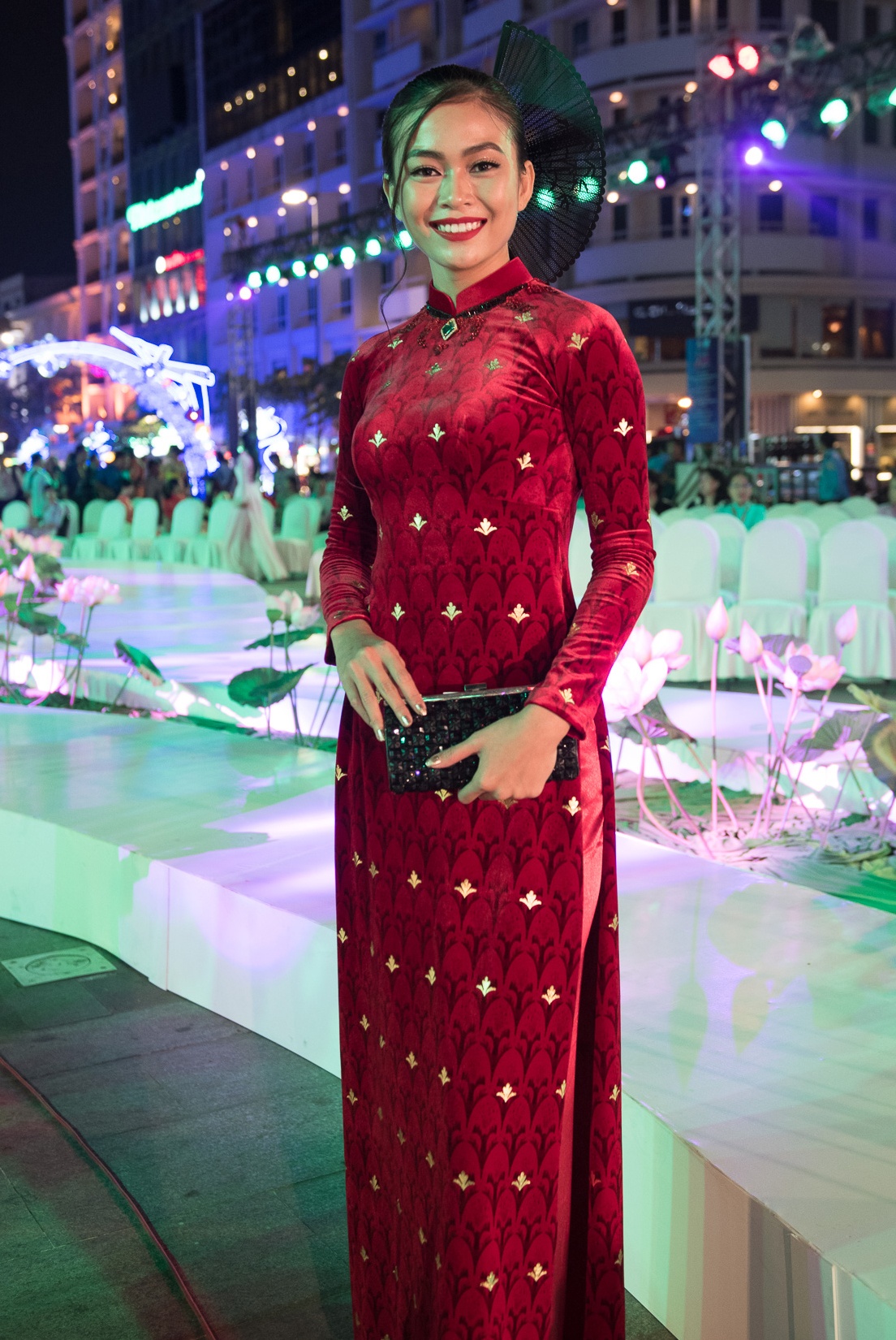 Ly Nha Ky du Le hoi Ao dai anh 5