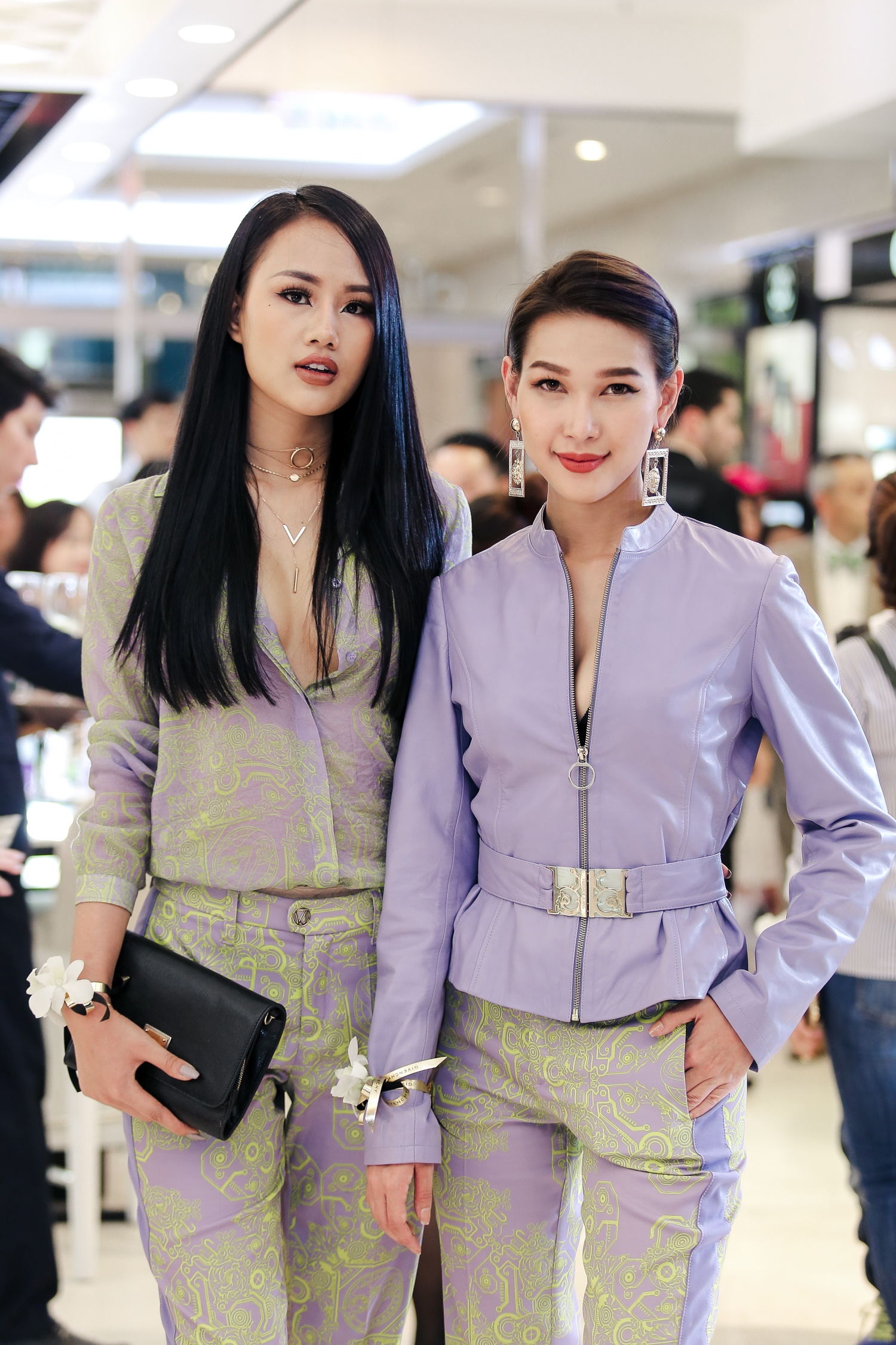 Thanh Hang dien mot vest 'giau quan' anh 4