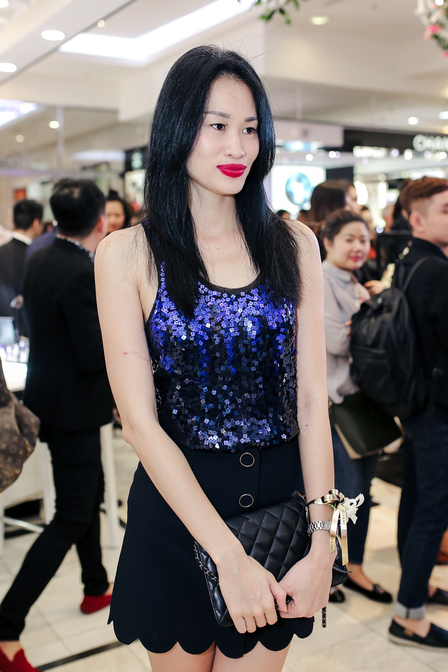 Thanh Hang dien mot vest 'giau quan' anh 9