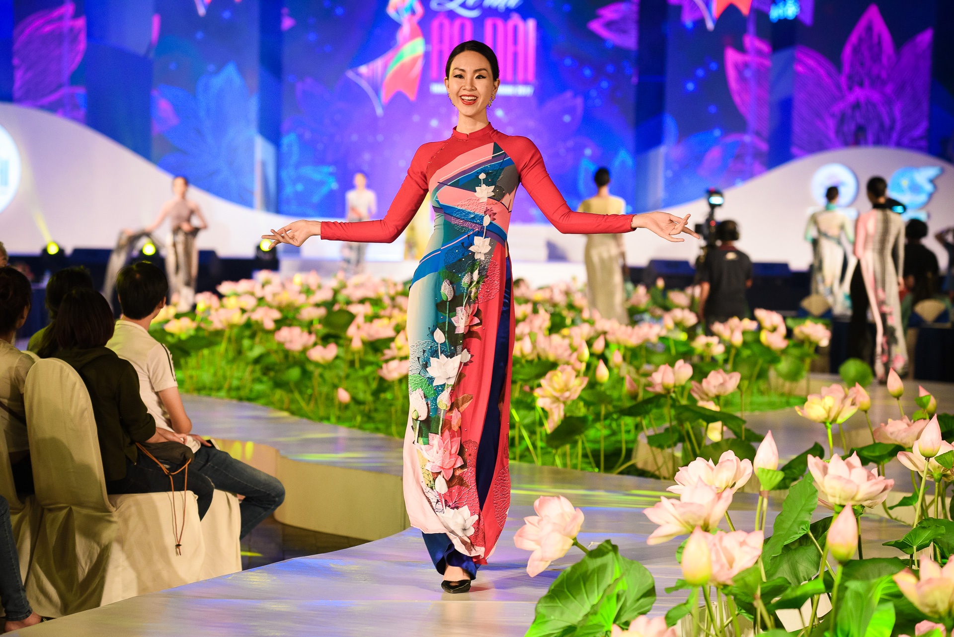 Lễ hội áo dài 2017 ảnh 9 Le hoi ao dai 2017 anh 9