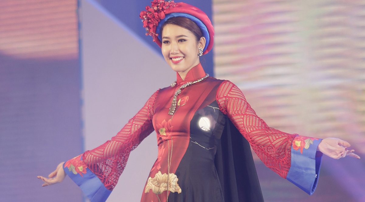 Ao dai lay y tuong tu 'Truyen Kieu' hinh anh