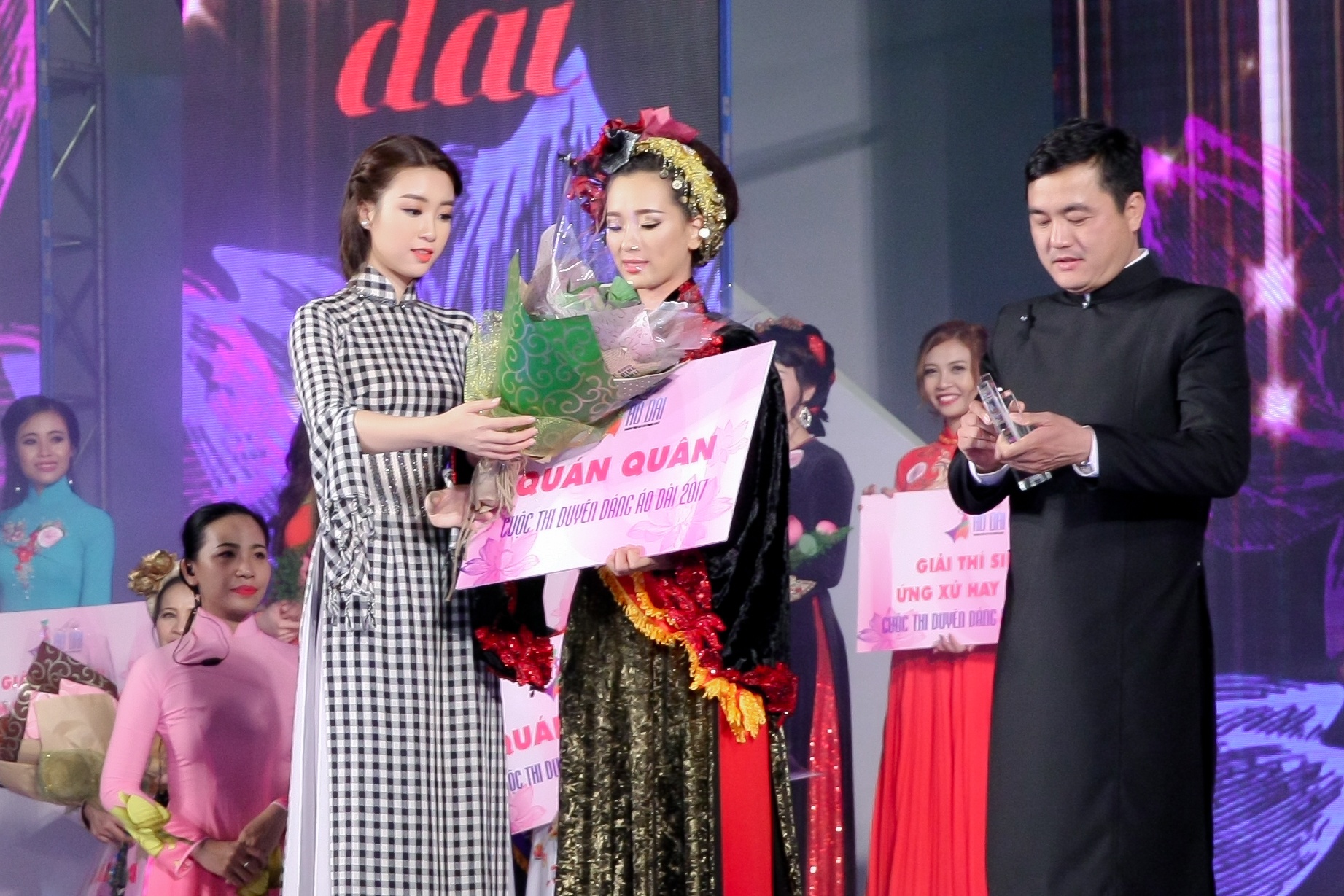 Cuoc thi Duyen dang Ao dai 2017 anh 1