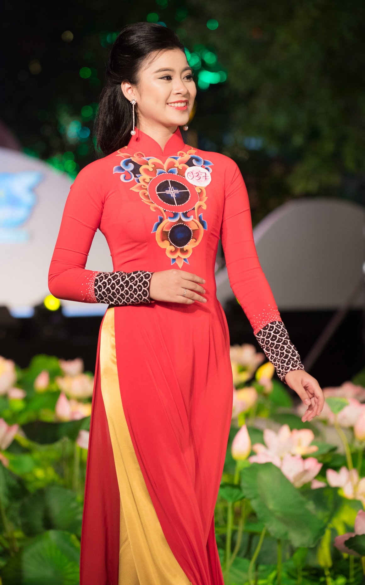 Cuoc thi Duyen dang Ao dai 2017 anh 7