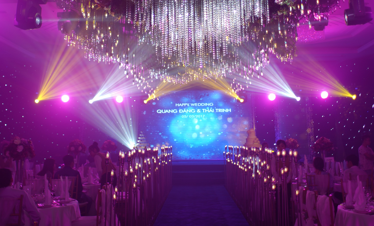 Quang Dang - Thai Trinh lam dam cuoi gia anh 1