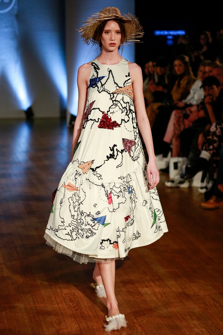 Devon Nguyen Tuan le thoi trang Paris anh 1