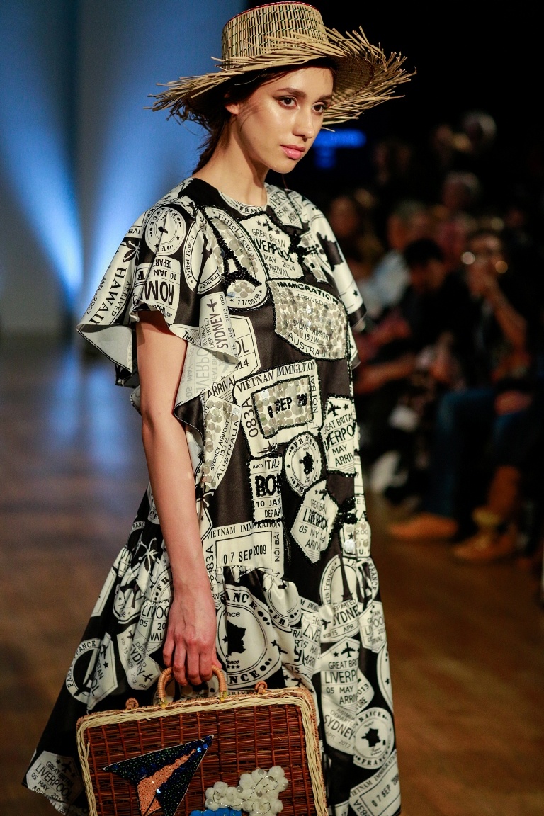 Devon Nguyen Tuan le thoi trang Paris anh 5