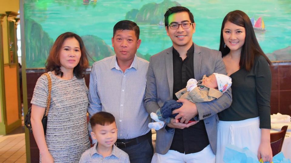 Ngoc Lan - Thanh Binh to chuc day thang con trai anh 2