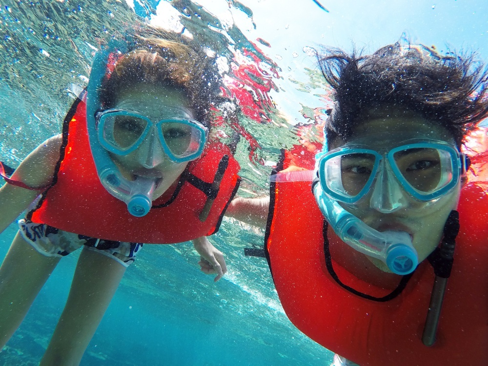 Quynh Chau Quang Hung du lich Maldives anh 5