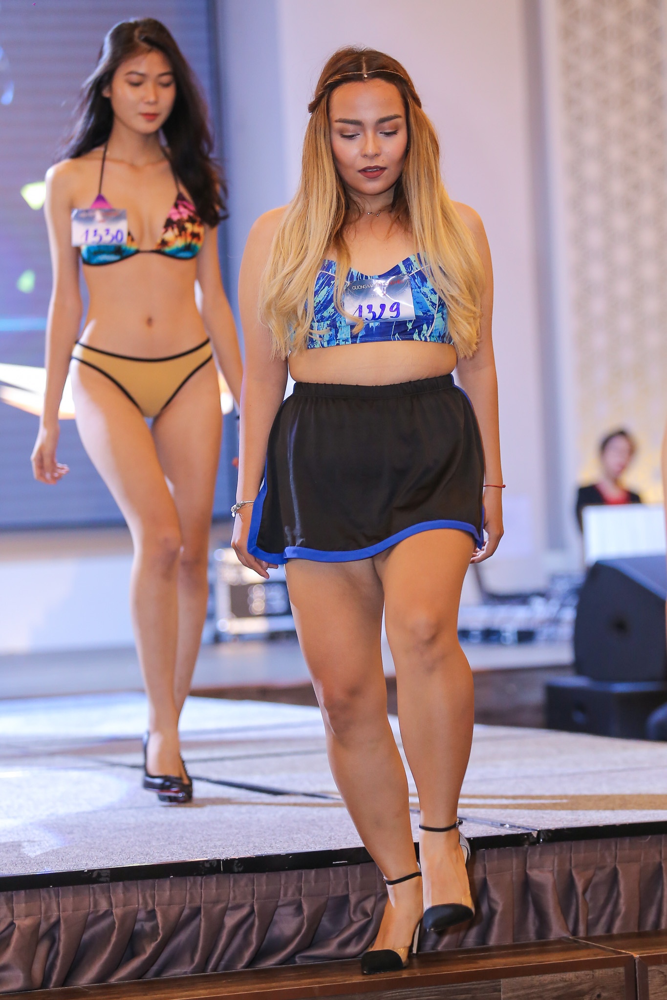 Dan thi sinh The Face dien bikini anh 8