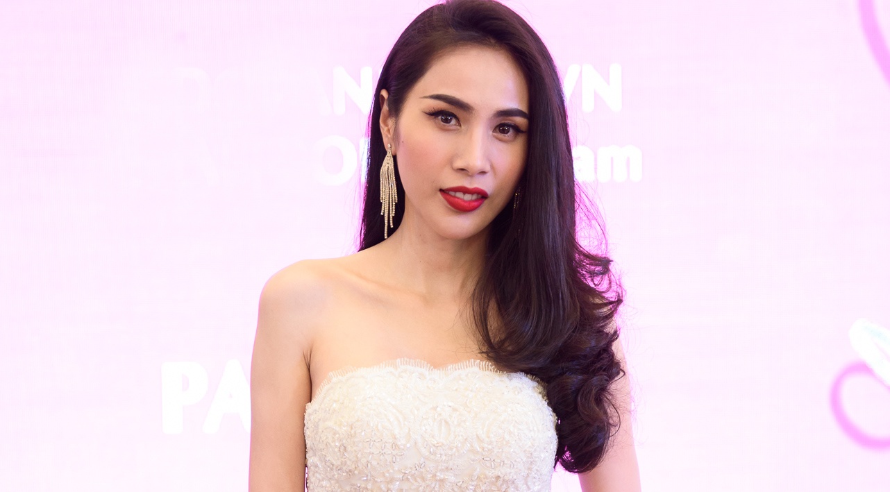 Thuy Tien tuoi tan du su kien cung dan sao Viet hinh anh