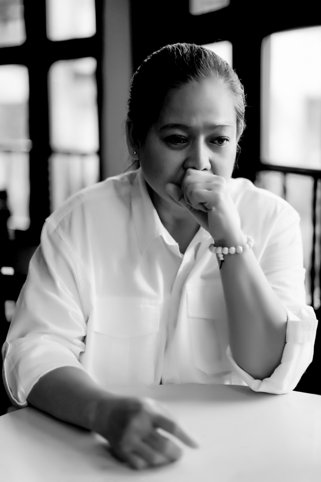 Truong Thi May khong bao gio de me xach nang anh 4