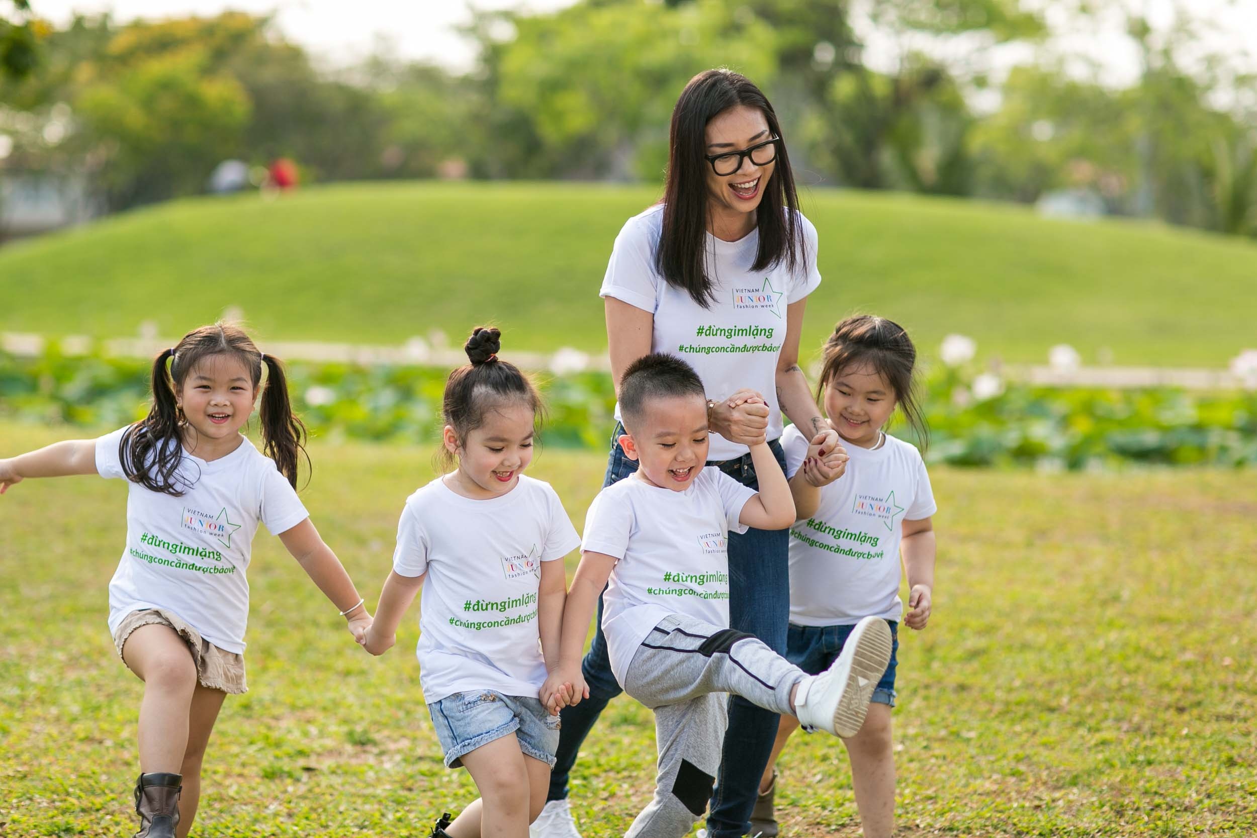 Xuân Lan, Ngô Thanh Vân kêu gọi bảo vệ trẻ em ảnh 6 Xuan Lan, Ngo Thanh Van keu goi bao ve tre em anh 6