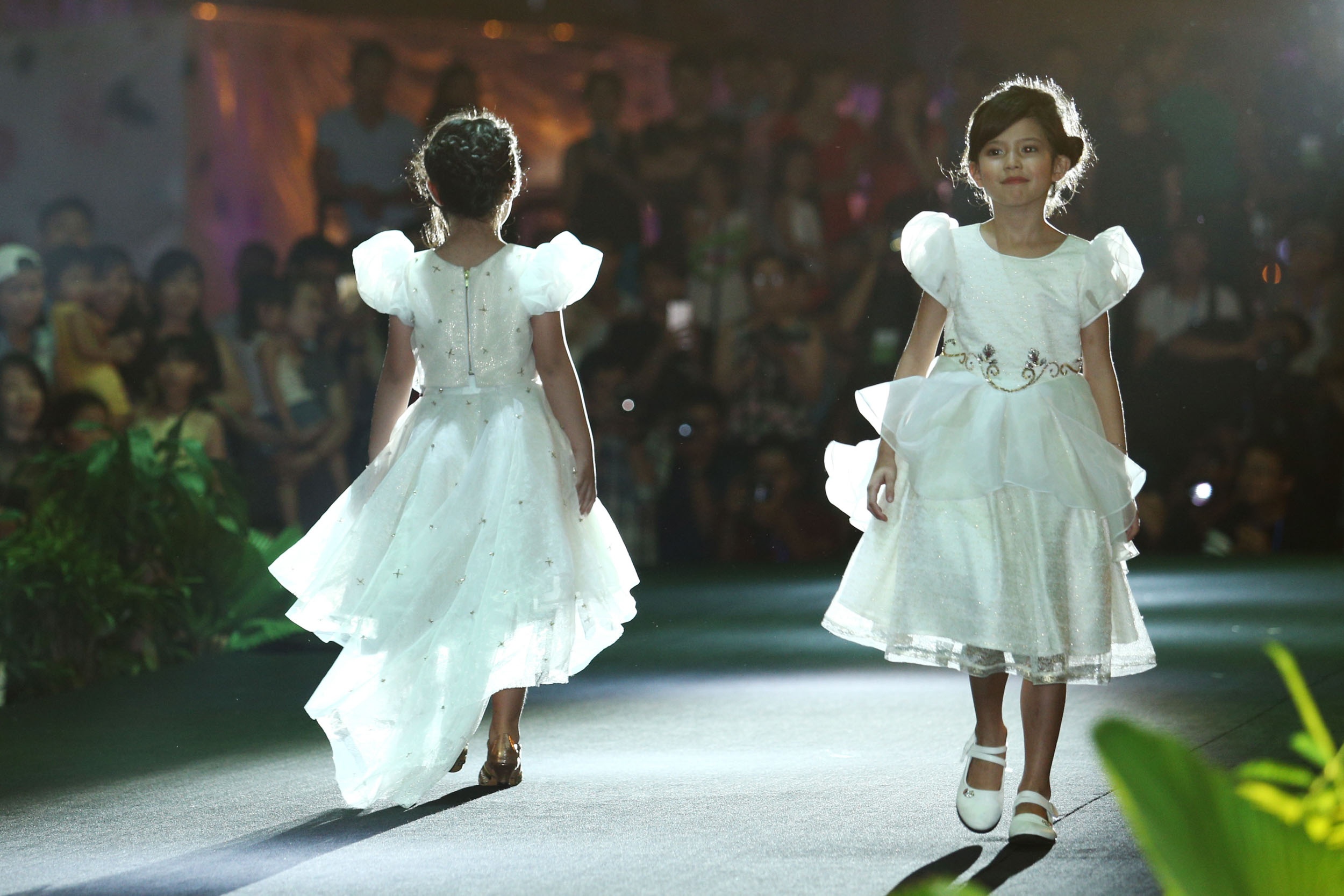 Tuan le Thoi trang nhi khoi dong anh 7