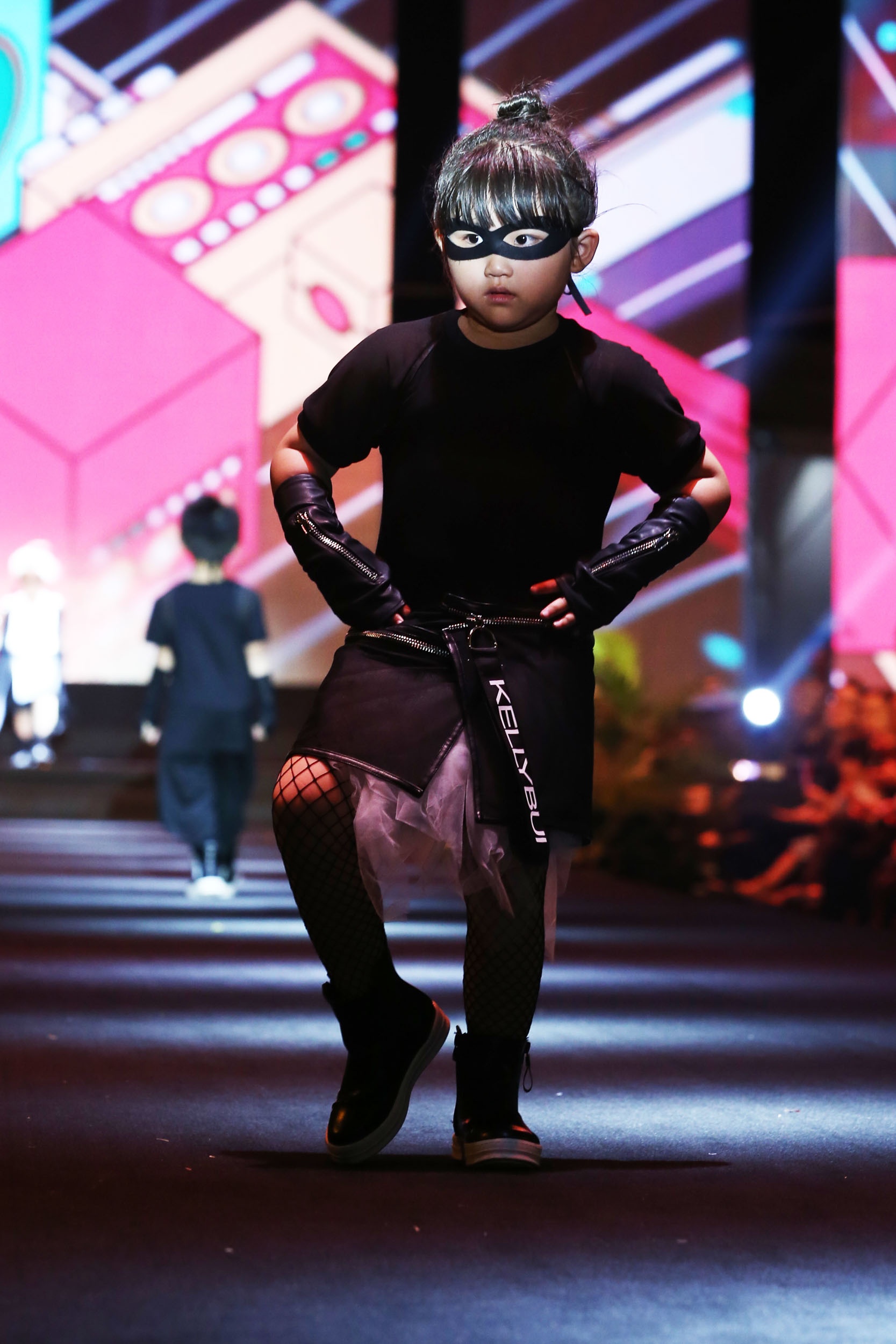 Tuan le Thoi trang nhi khoi dong anh 10