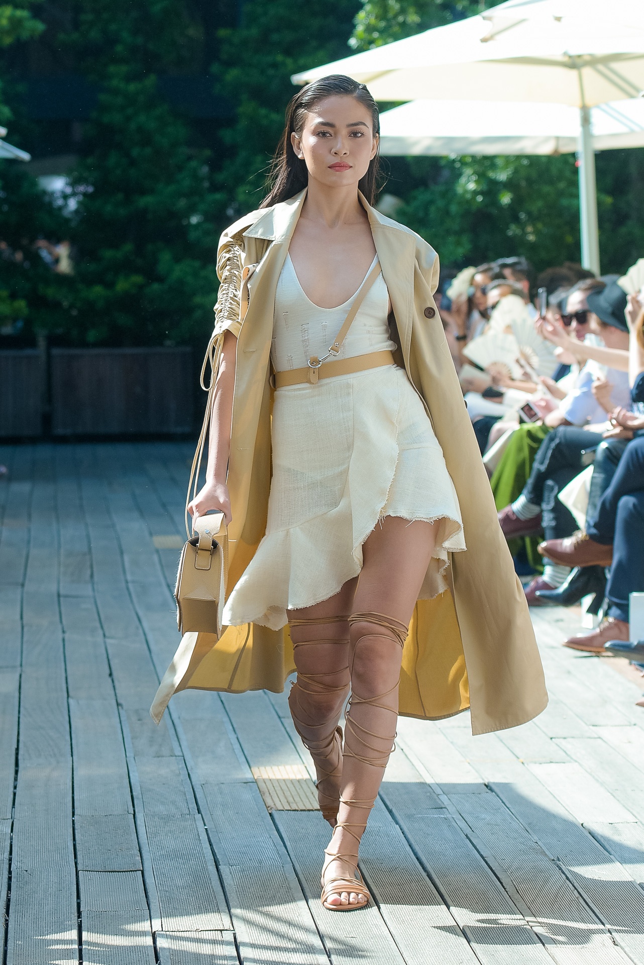 Lan Khue lam vedette show Lam Gia Khang anh 4