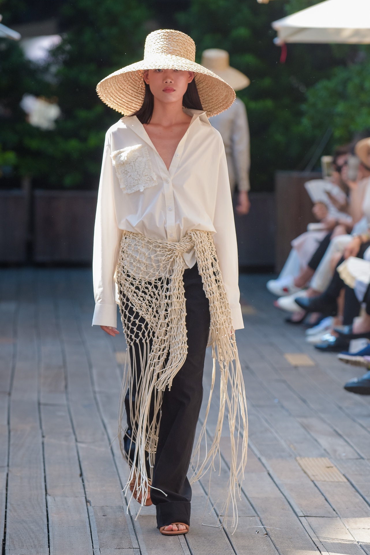 Lan Khue lam vedette show Lam Gia Khang anh 7