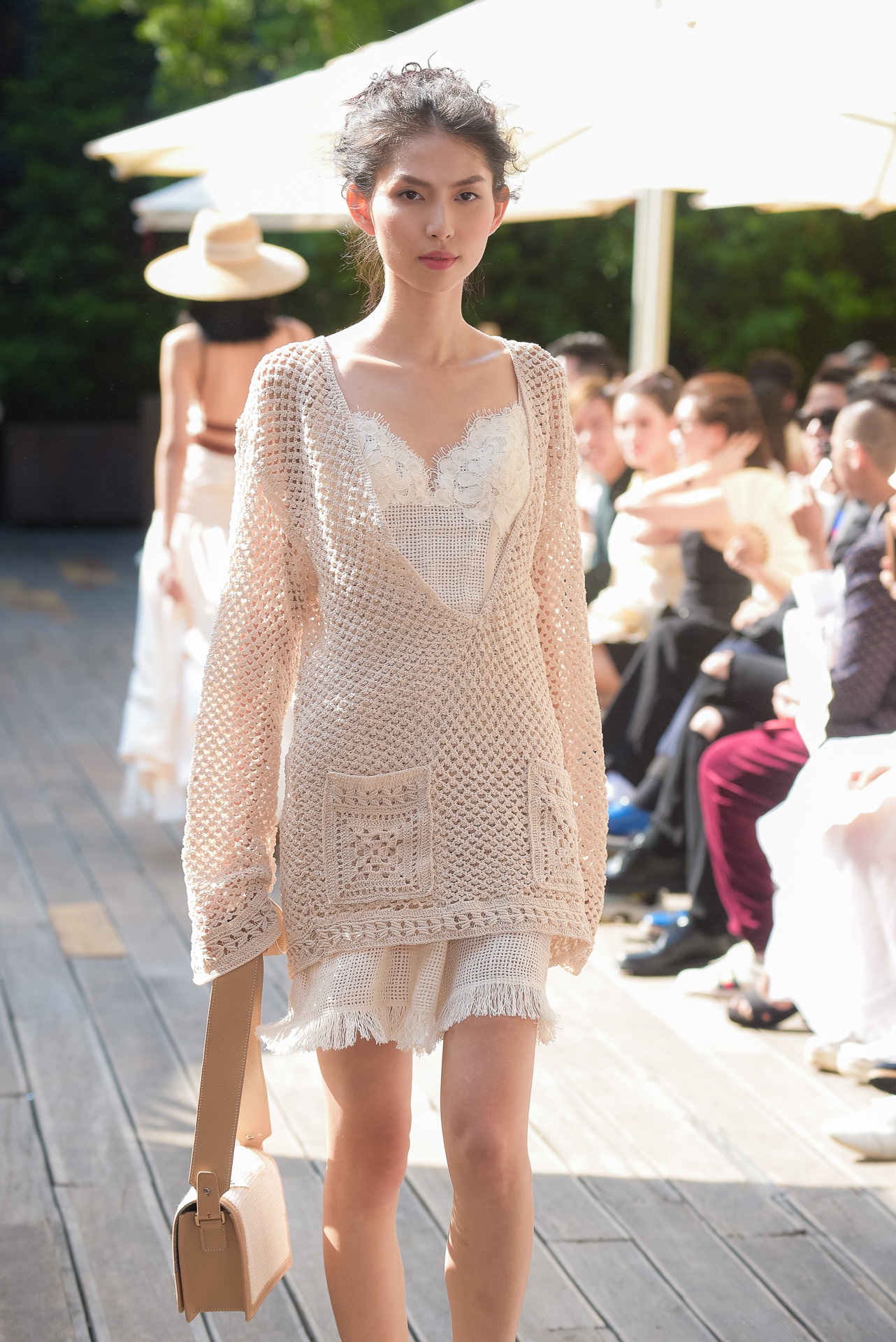 Lan Khue lam vedette show Lam Gia Khang anh 10