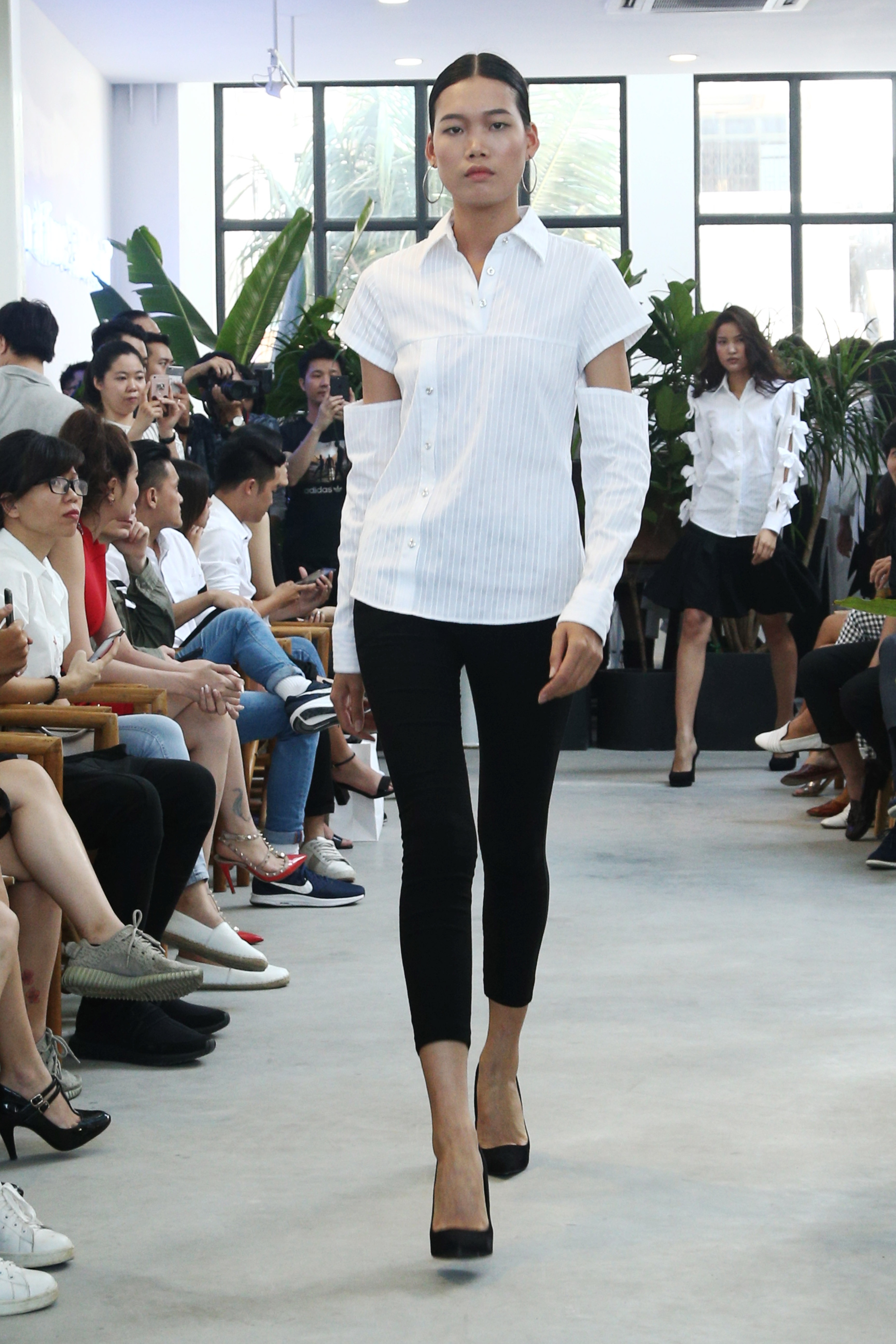 So mi bien tau anh 8