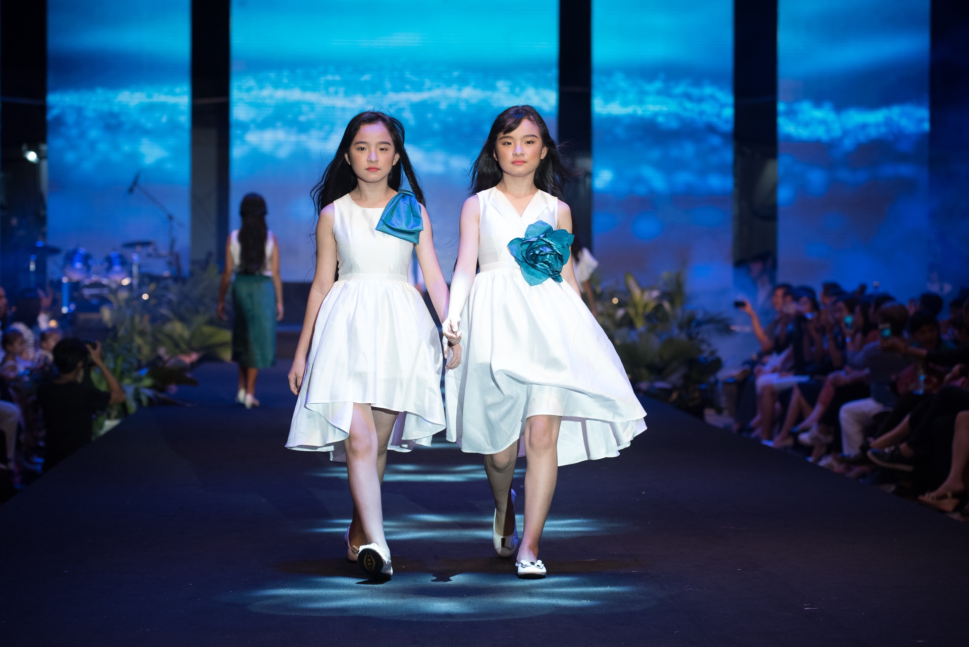Thuý Hạnh cùng con gái diễn thời trang ảnh 8 Thuy Hanh cung con gai dien thoi trang anh 8